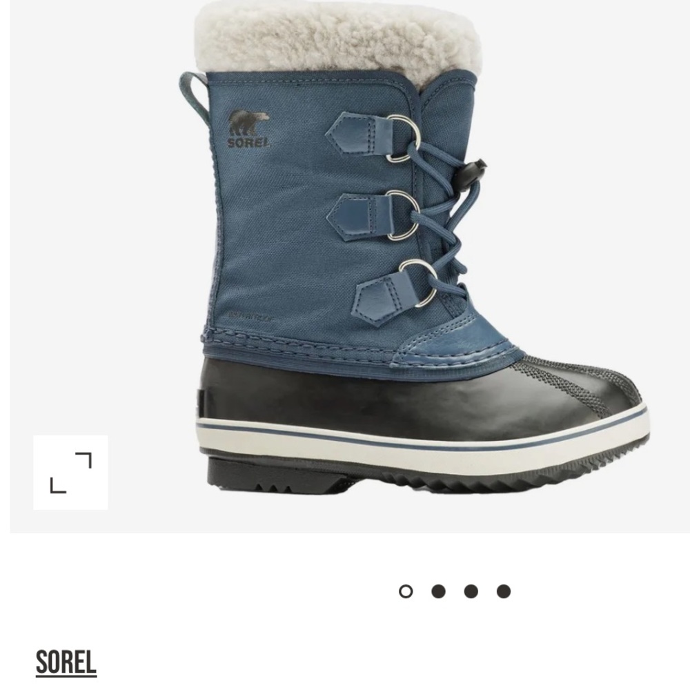 Sorel Navy and Black Snow Boots